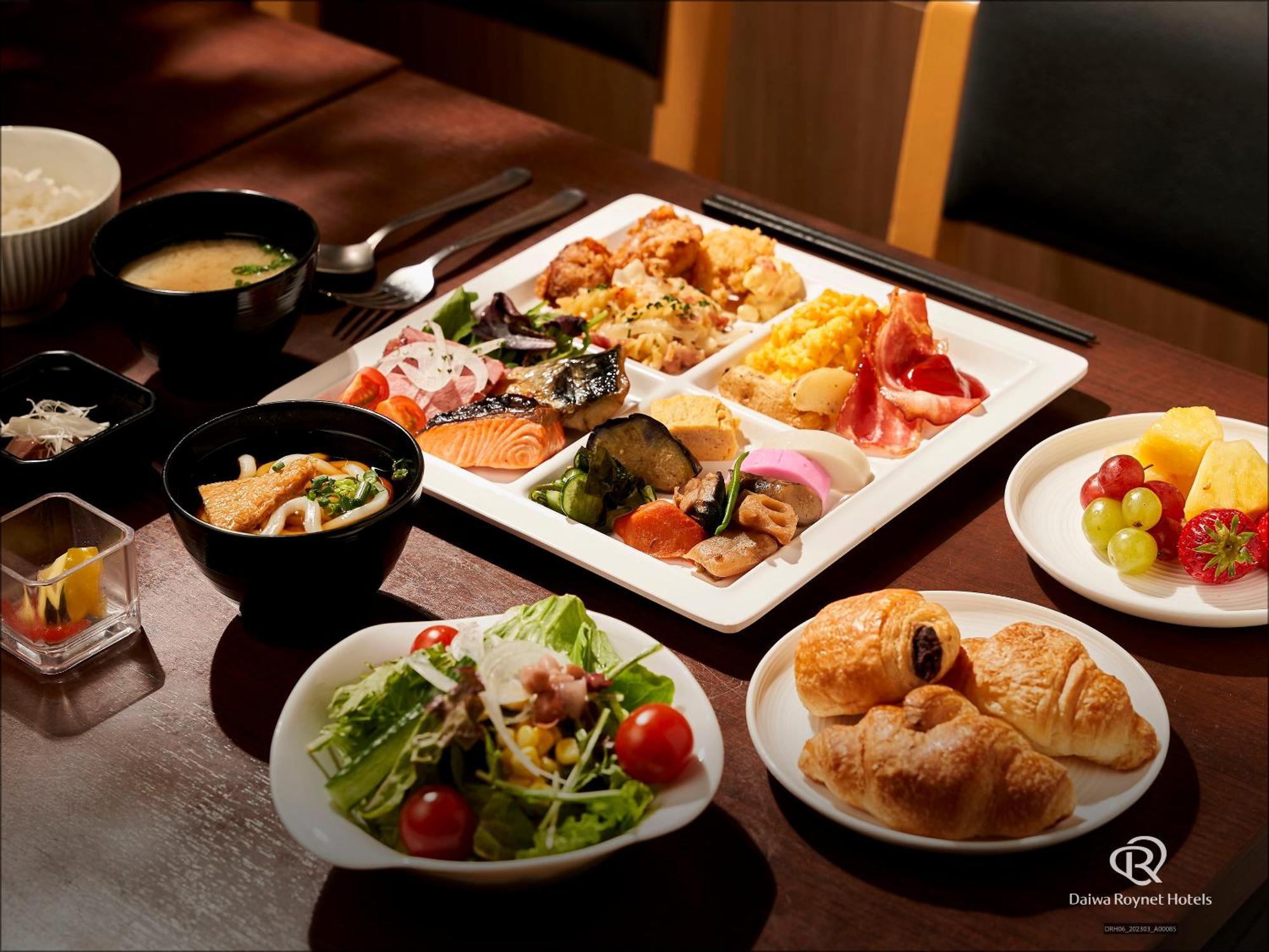 Daiwa Roynet Hotel Takamatsu Bagian luar foto